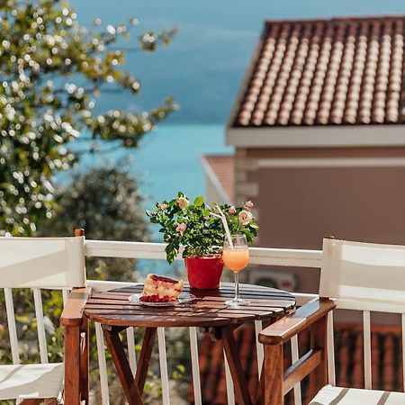 Apartmani Vico Херцег Нови Екстериор снимка