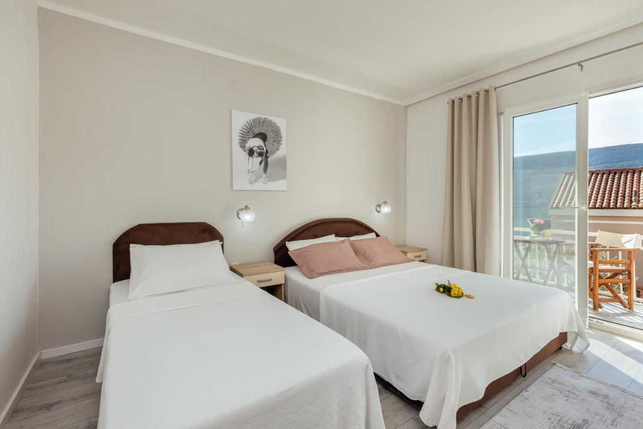 Apartmani Vico Херцег Нови Екстериор снимка