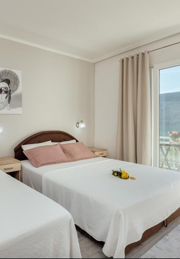 Apartmani Vico Херцег Нови Екстериор снимка
