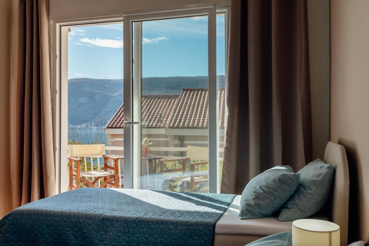 Apartmani Vico Херцег Нови Екстериор снимка