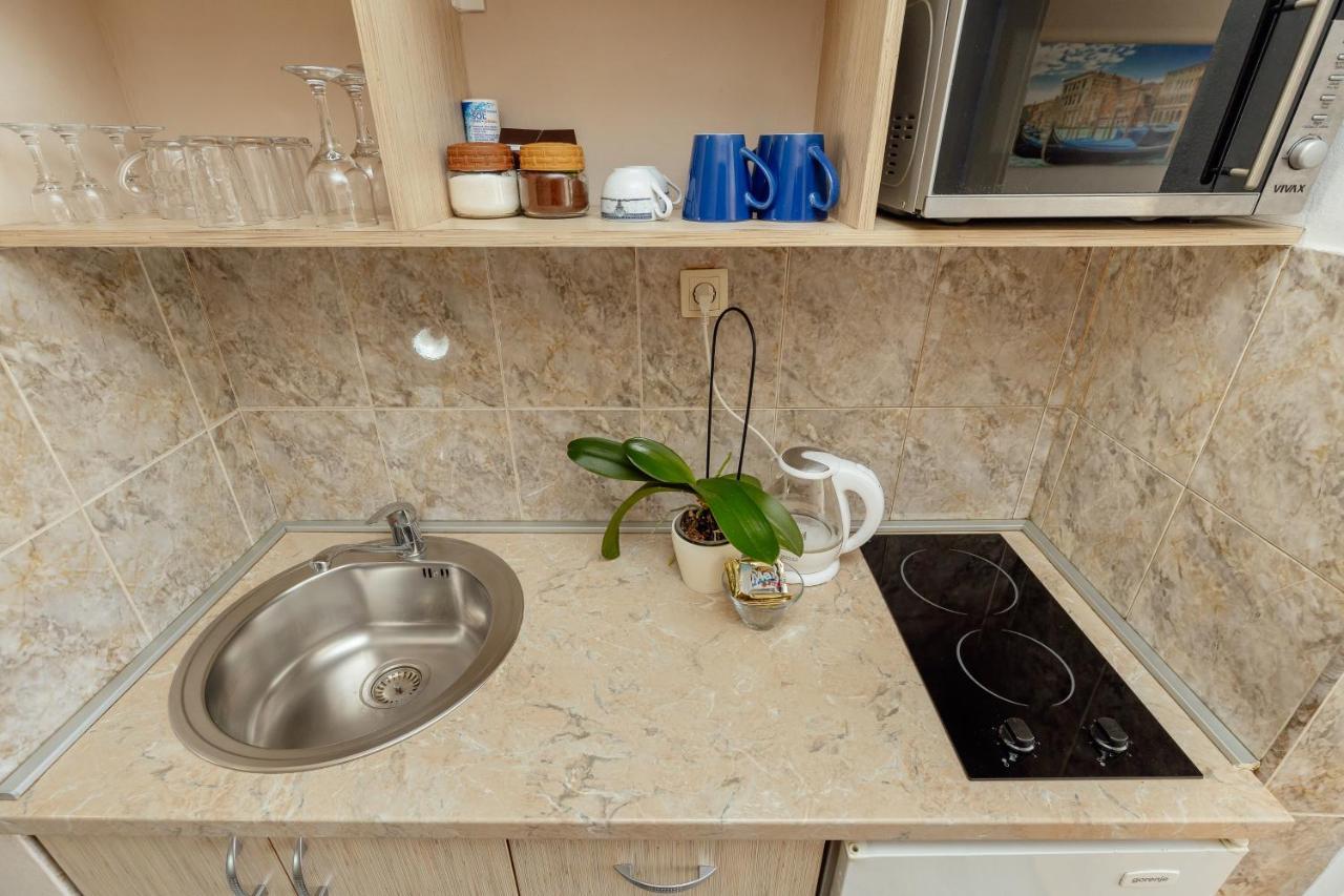 Apartmani Vico Херцег Нови Екстериор снимка